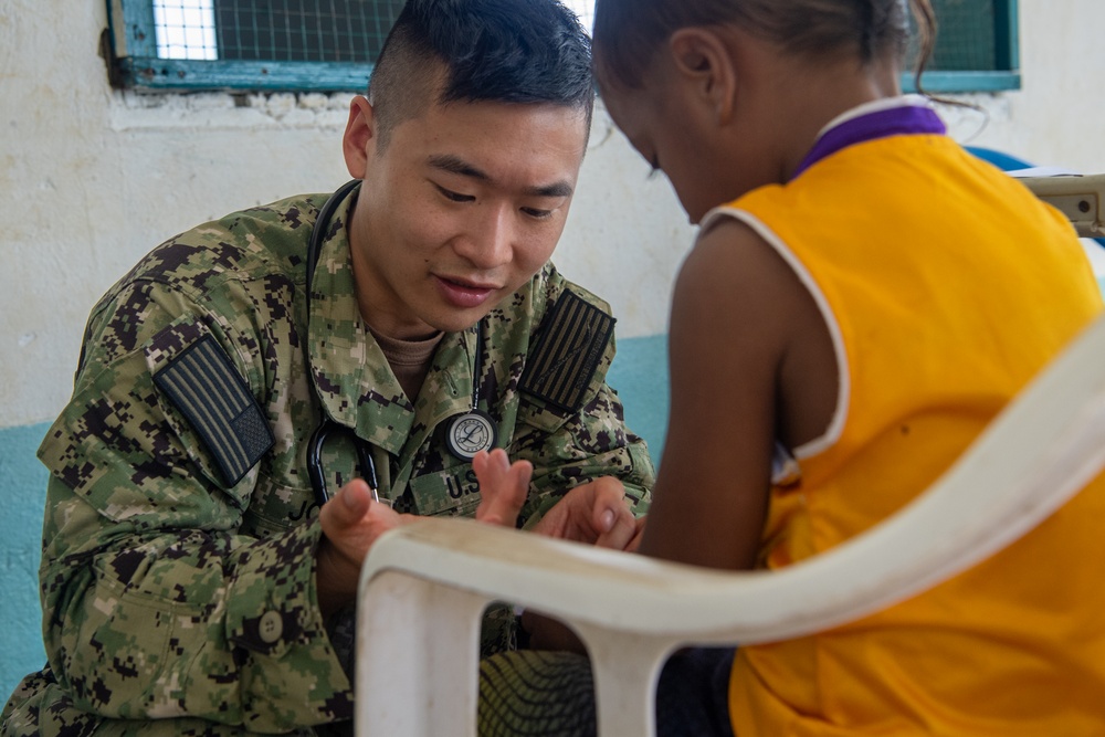 Pacific Partnership 2025 multinational medical team perform leprosy screening in Chuuk, Federated States of Micronesia, August 20, 2025