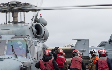 Abraham Lincoln participates in exercise Northern Edge 2025