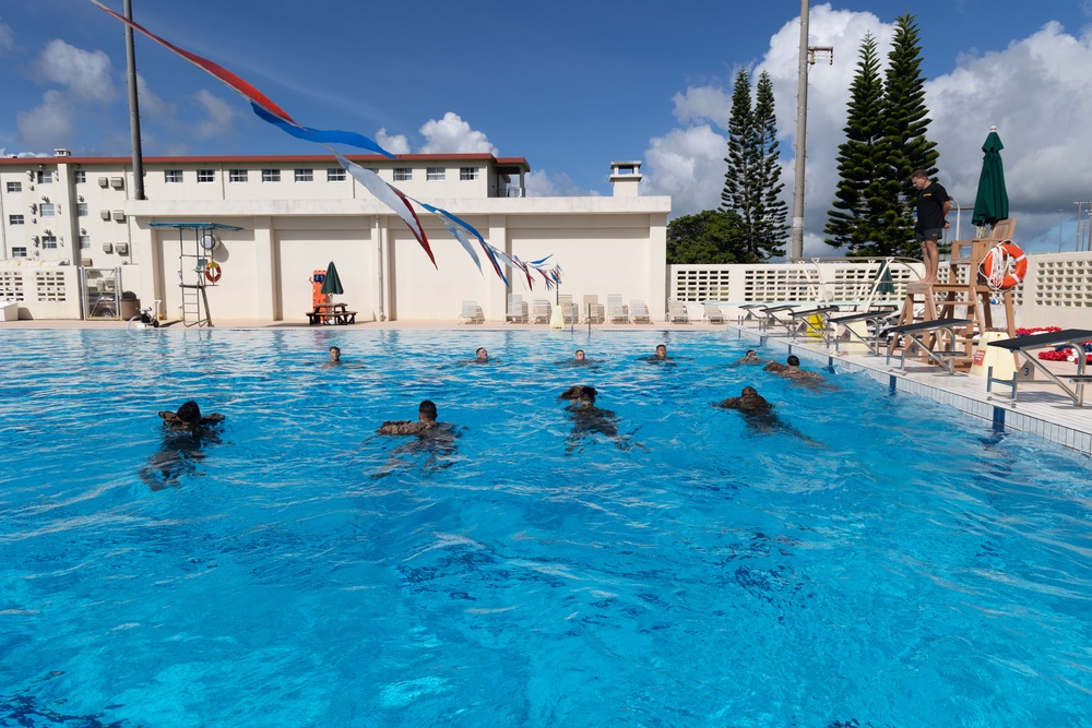 3d Intelligence Battalion hosts swim qualification for III MIG
