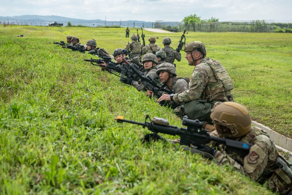 U.S., ROK Airmen exercise combined base defense