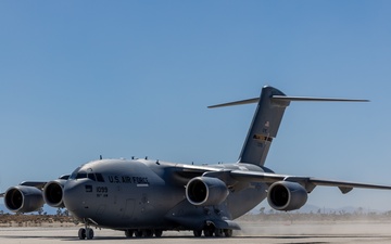 Pittsburgh AFRC C-17 crews practice lakebed landings at Edwards AFB