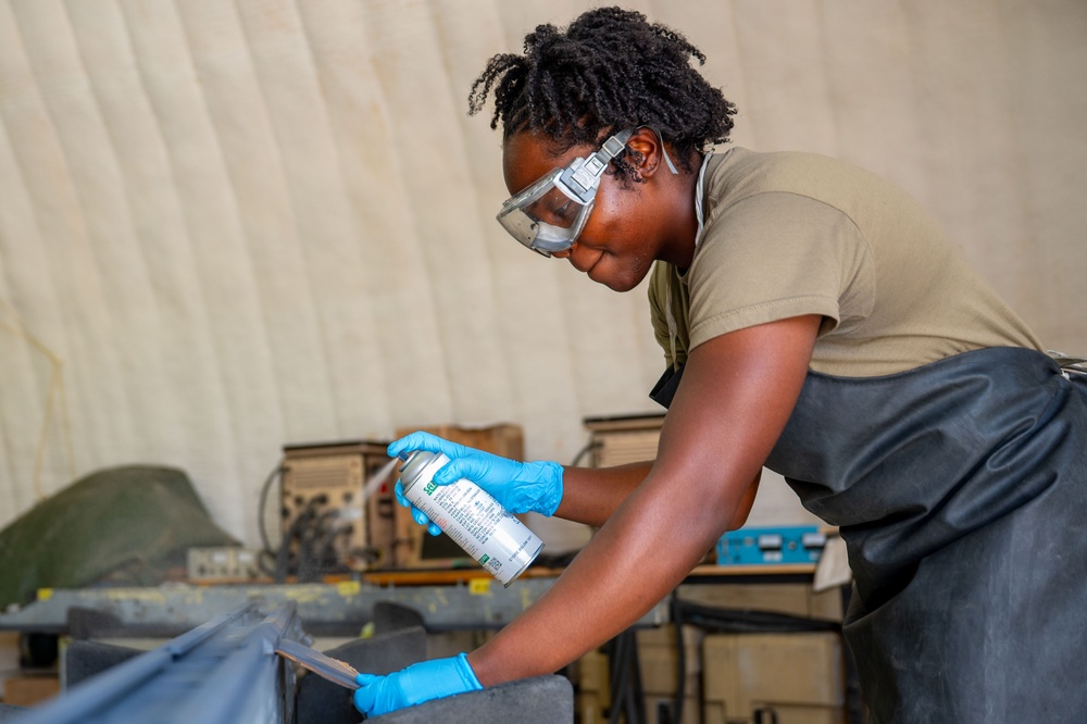 Backbone of 378th EMXS: Weapons backshop