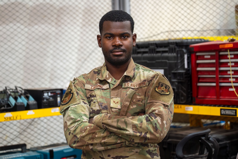 Backbone of 378th EMXS: Weapons backshop