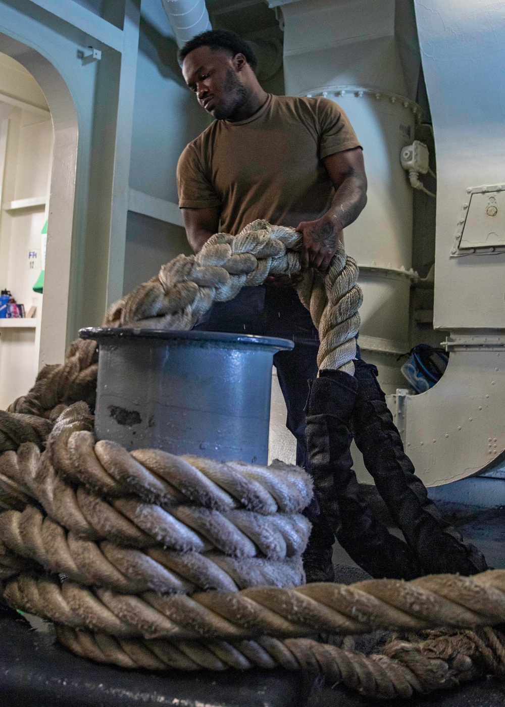 George Washington Sailors Conduct Sea-and-Anchor Evolution