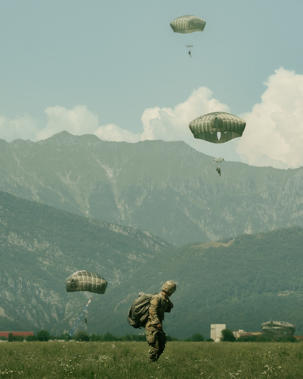 173rd BSB conduct Airborne Operations