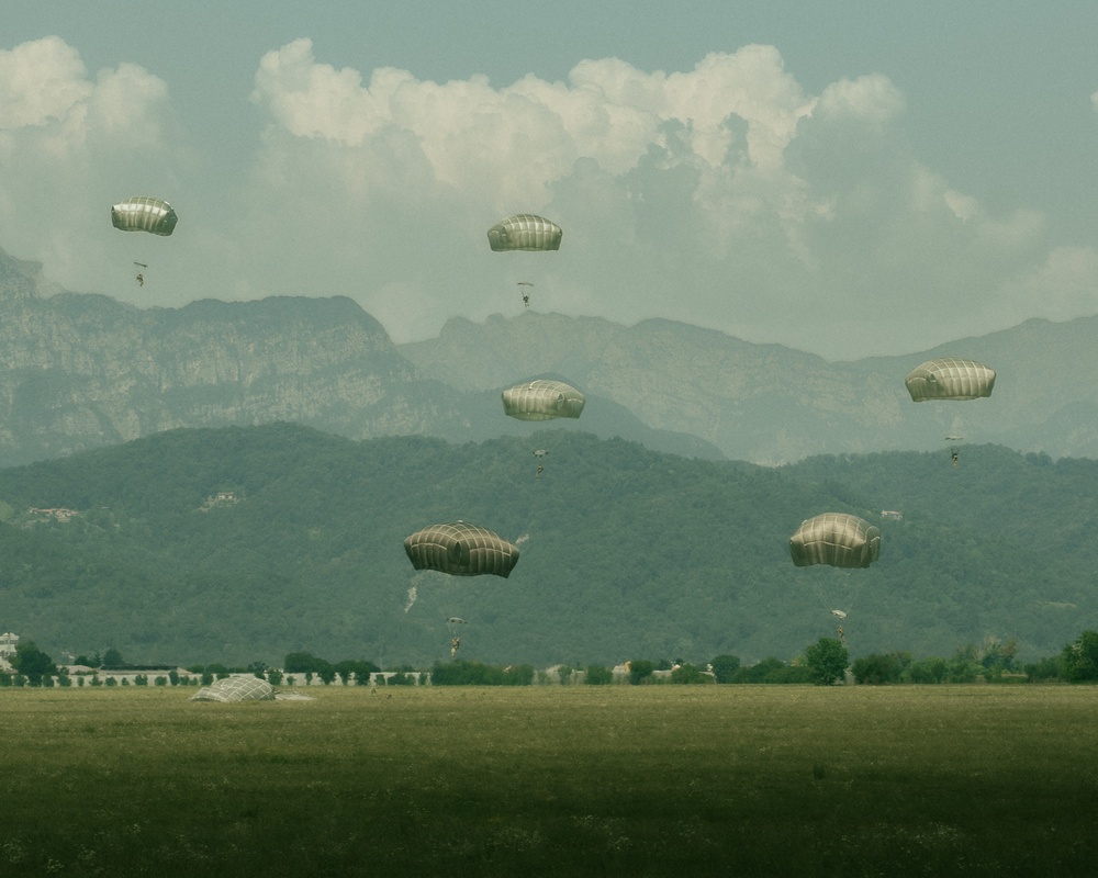 173rd BSB conduct Airborne Operations