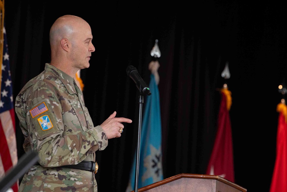 Cox Relinquishes Command of Army Counterintelligence to Stinchon