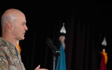 Cox Relinquishes Command of Army Counterintelligence to Stinchon