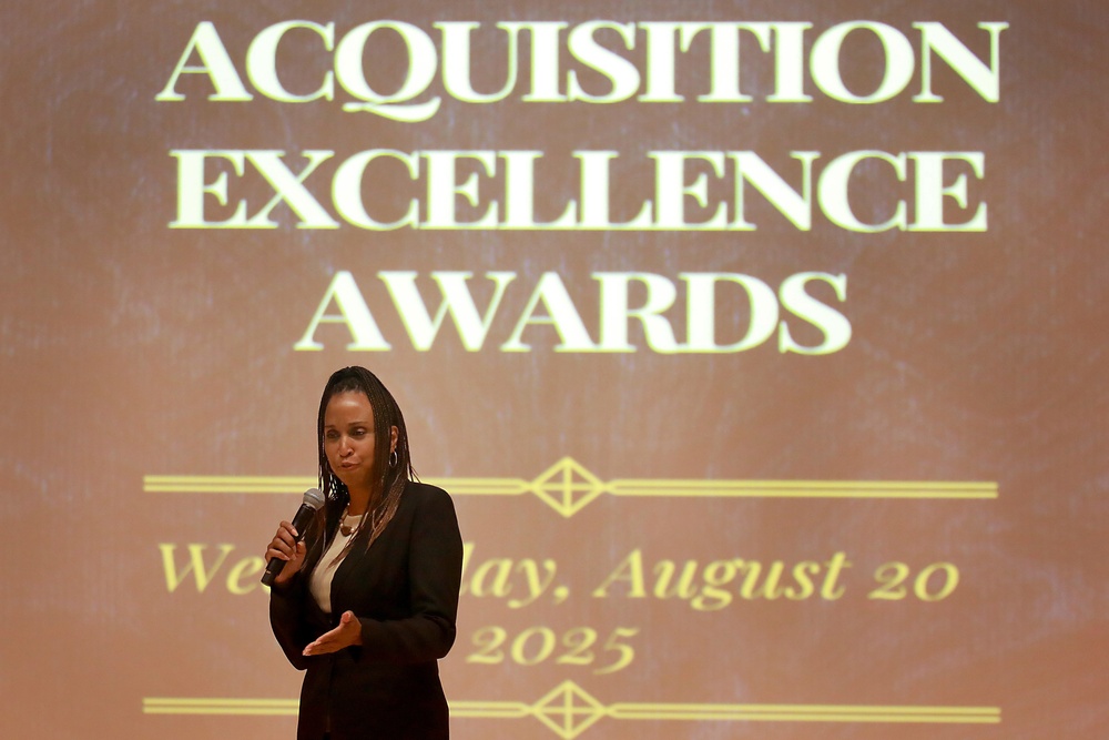 MARCORSYSCOM, PEO Land Systems recognize personnel at Acquisition Excellence Awards