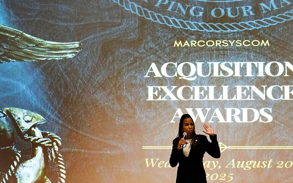 MARCORSYSCOM, PEO Land Systems recognize personnel at Acquisition Excellence Awards