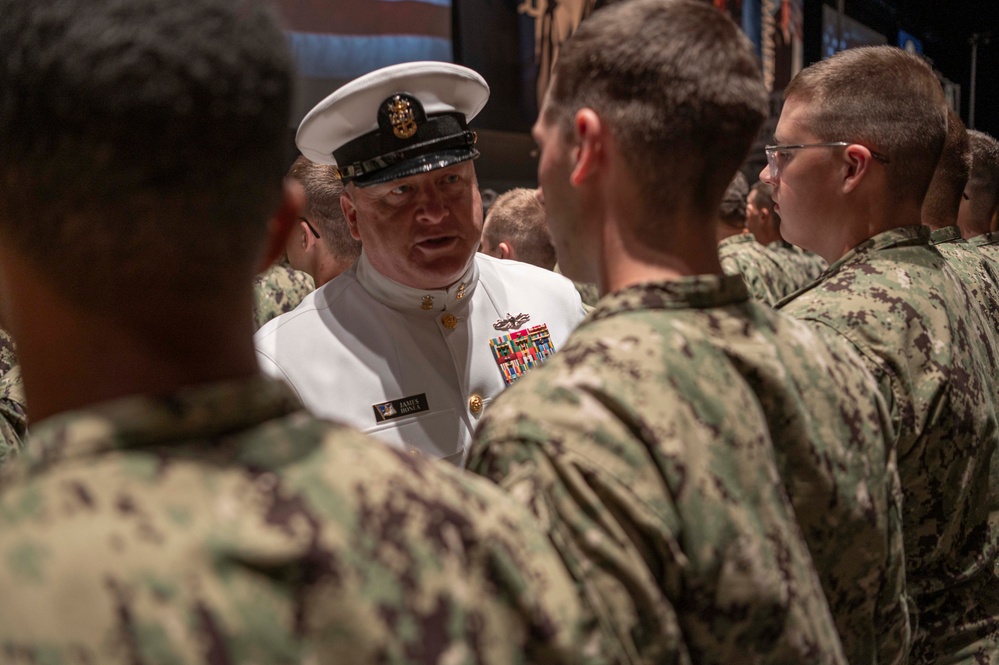 MCPON visits Recruit Training Command