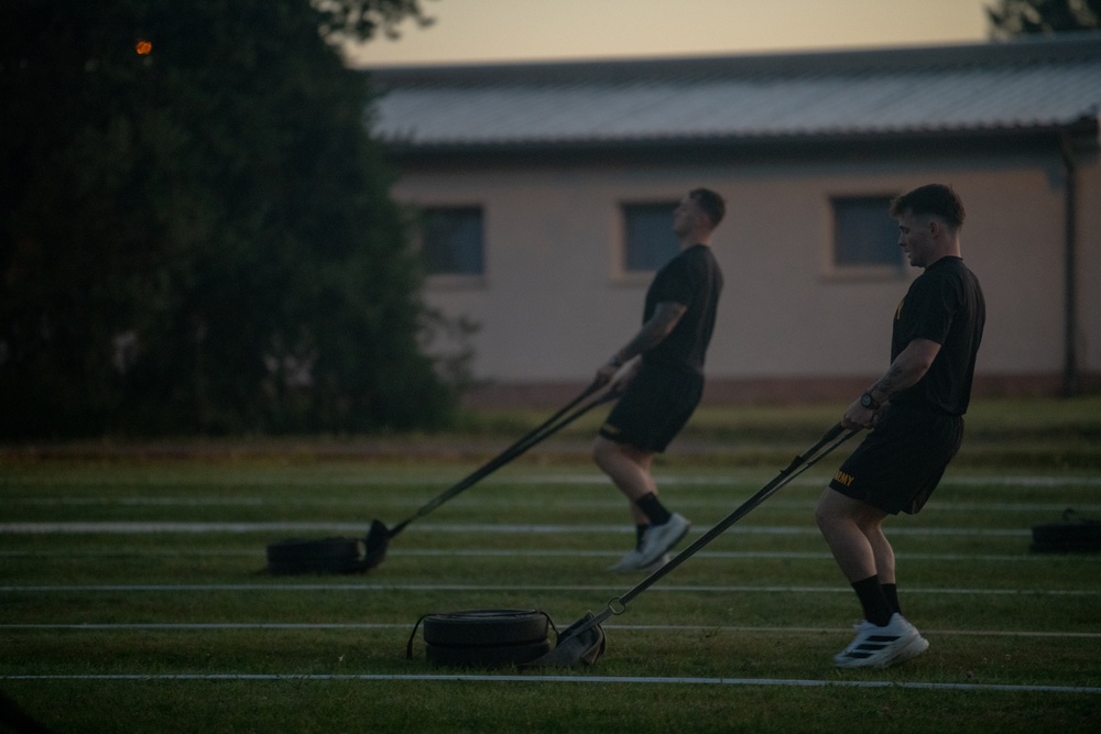 Soldiers Perform The Sprint-Drag-Carry