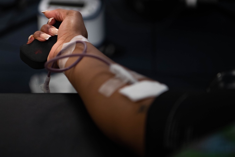 USS Ronald Reagan (CVN 76) Sailor Donates Blood