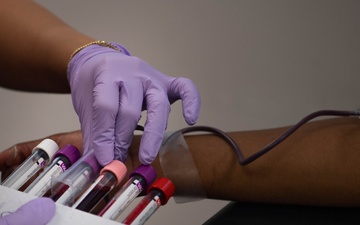 USS Ronald Reagan (CVN 76) Sailor Donates Blood