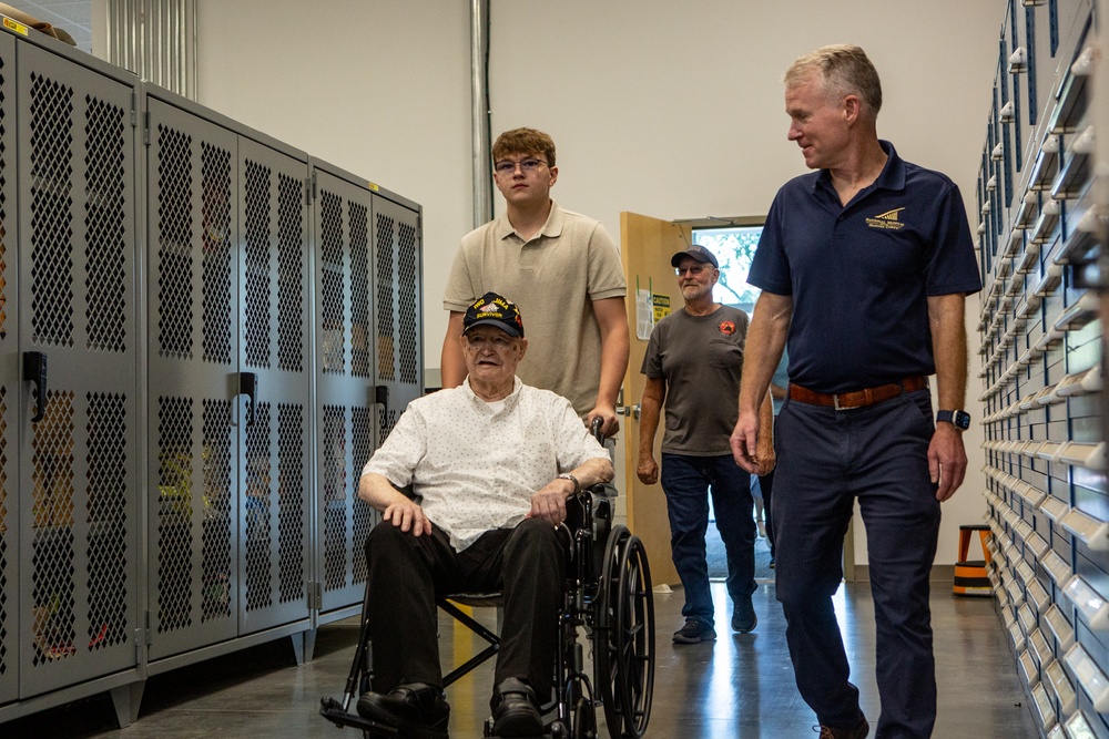 Marine Corps Veteran tank operator reunited with his tank decades later