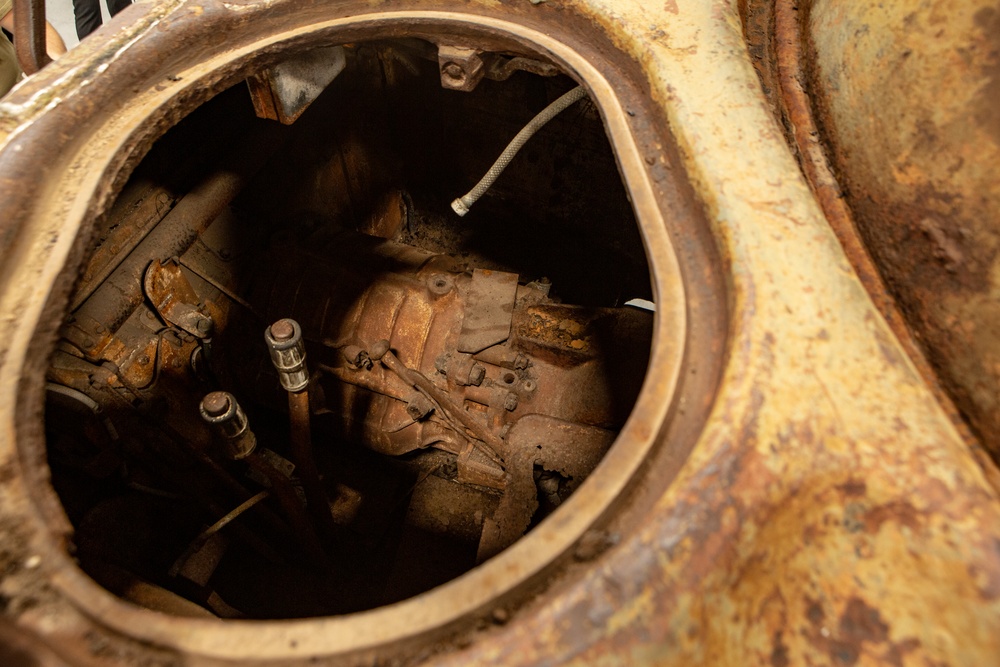 Marine Corps Veteran tank operator reunited with his tank decades later