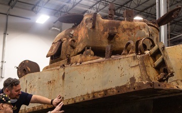 Marine Corps Veteran tank operator reunited with his tank decades later