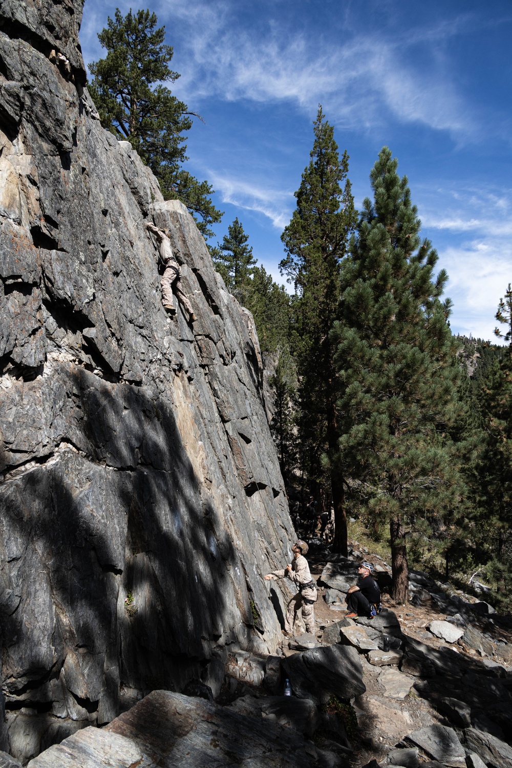 V35 Marines conduct top rope climbing during Assault Climbers Course