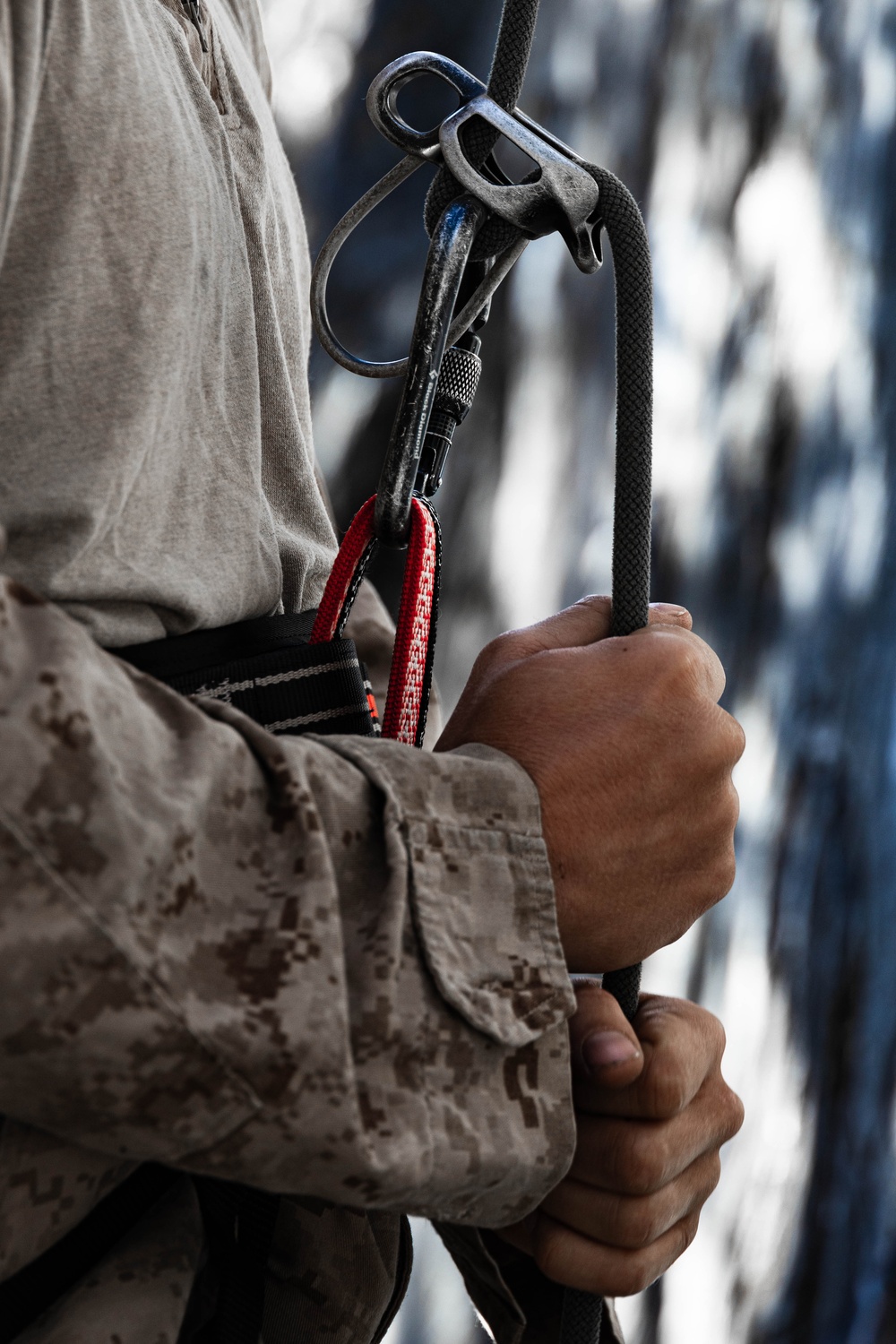V35 Marines conduct top rope climbing during Assault Climbers Course