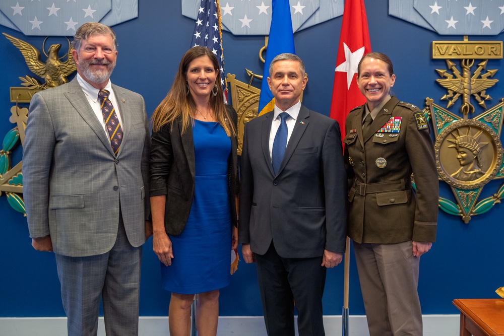 CGSC International Hall of Fame Induction Ceremony for Moldovan Minister of Defence