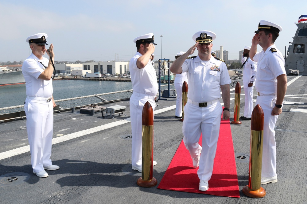 USS Tulsa (LCS 16) Gold Crew Conducts Change of Command