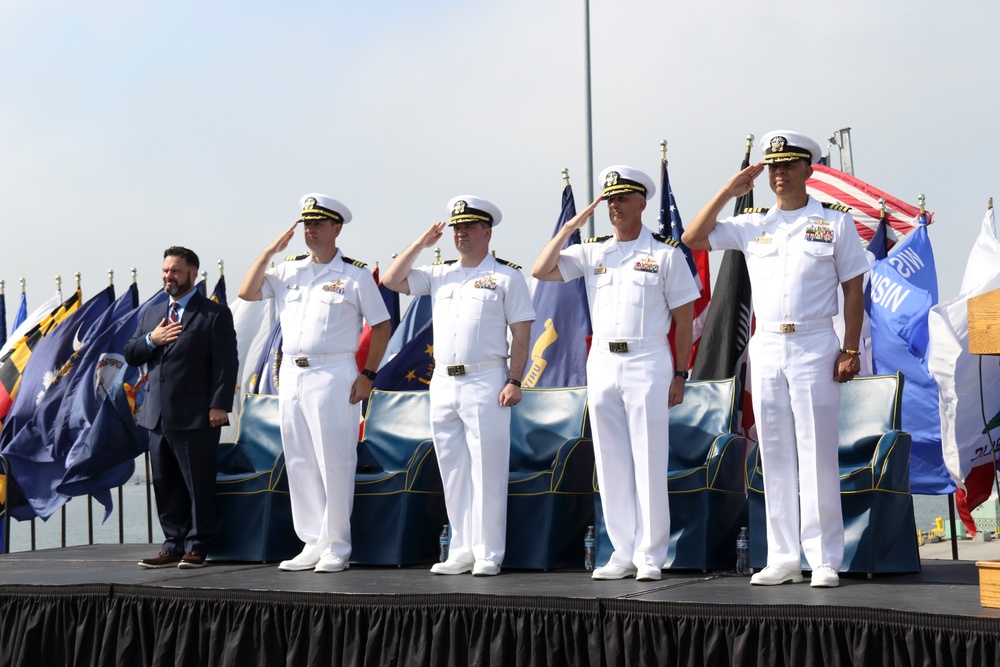 USS Tulsa (LCS 16) Gold Crew Conducts Change of Command