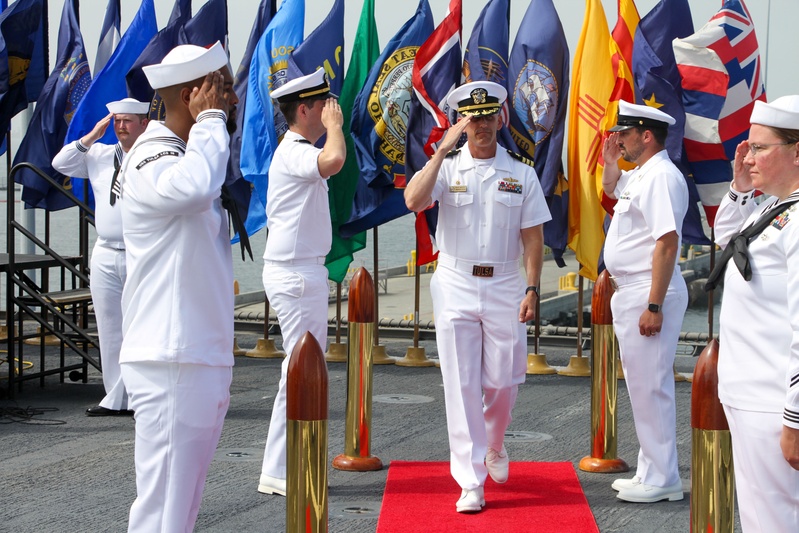 USS Tulsa (LCS 16) Gold Crew Conducts Change of Command