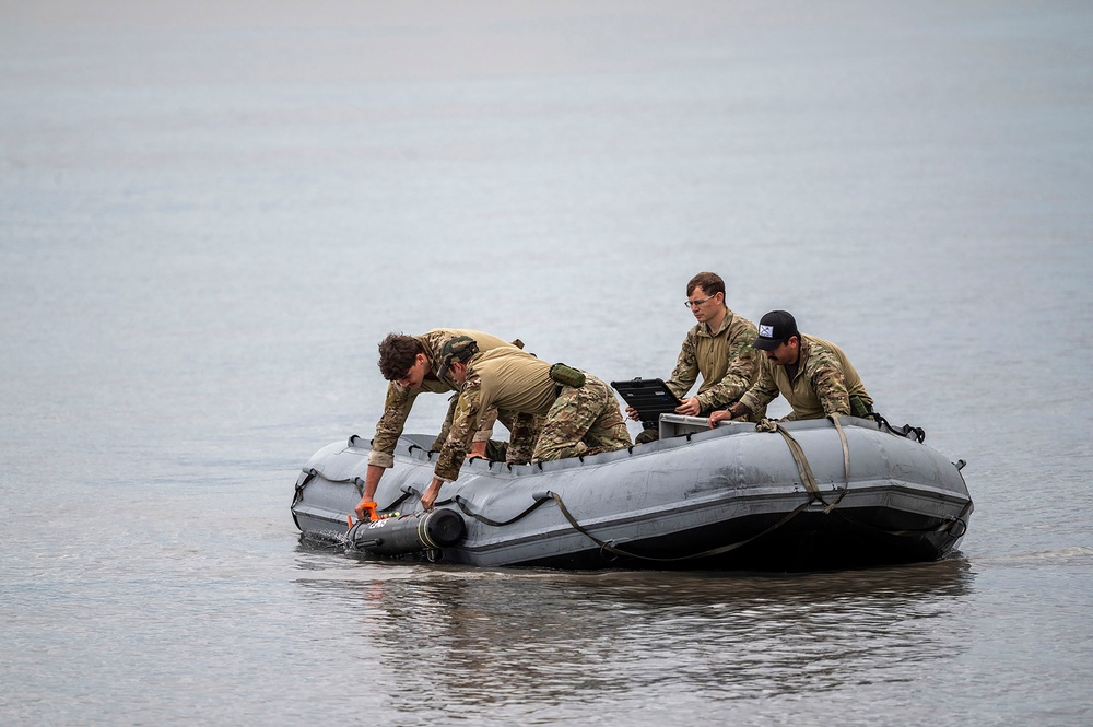 ExMCM Company 9-1 deploys unmanned underwater vehicle during Arctic Edge 2025