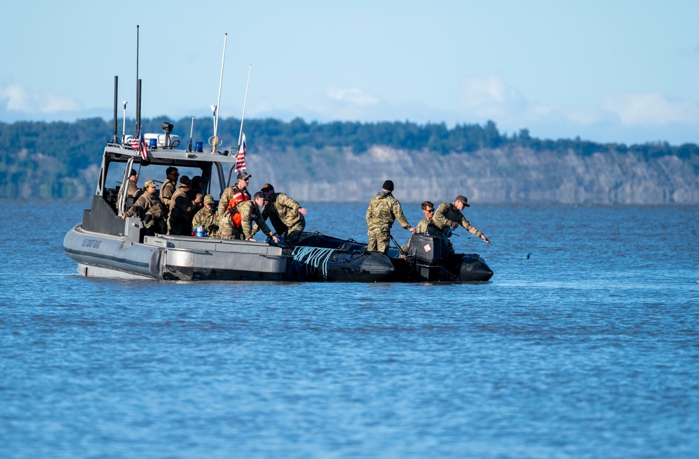 PSU 311 and EOD Mobile Unit 11 conduct interoperability during Arctic Edge 2025