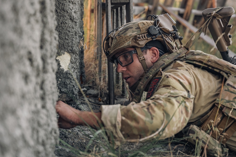 Air Force EOD Airmen test grit, readiness in Montana during four-day exercise