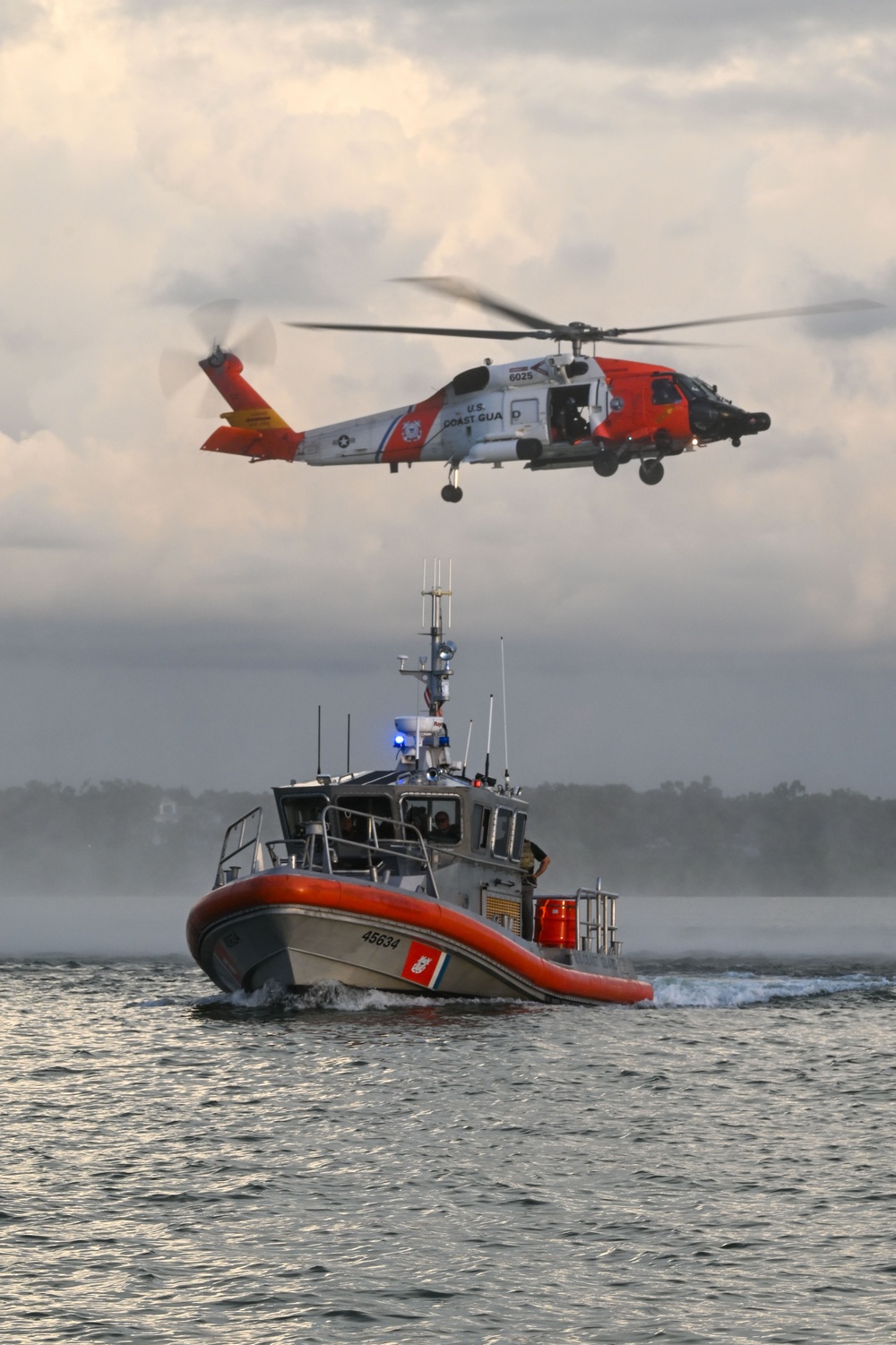 Coast Guard Station Sand Key and Coast Guard Air Station Clearwater conduct search and rescue training