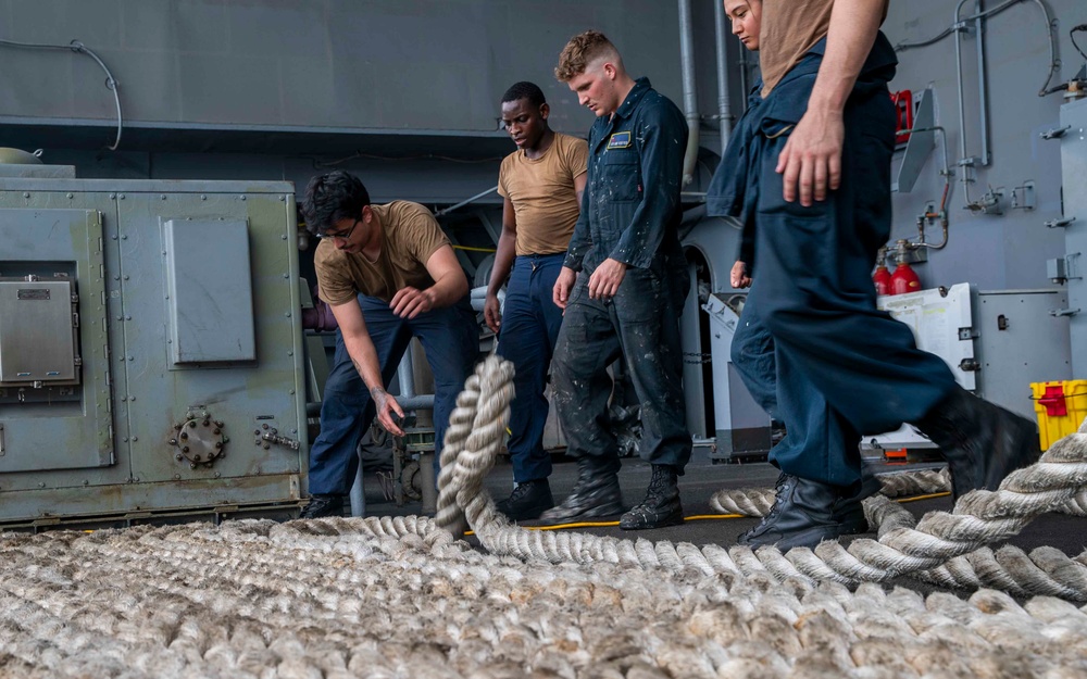 George Washington Sailors Conduct Sea-and-Anchor Evolution