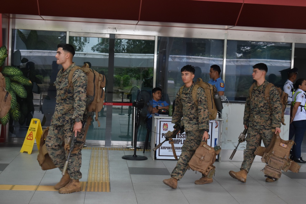 MRF-D 25.3: U.S. Marines arrive to the Philippines for Ex Alon 25