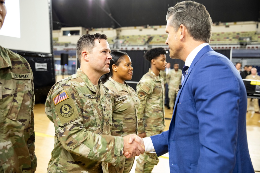 Defense Secretary Pete Hegseth Recognizes Soldiers and Airmen of the D.C. National Guard