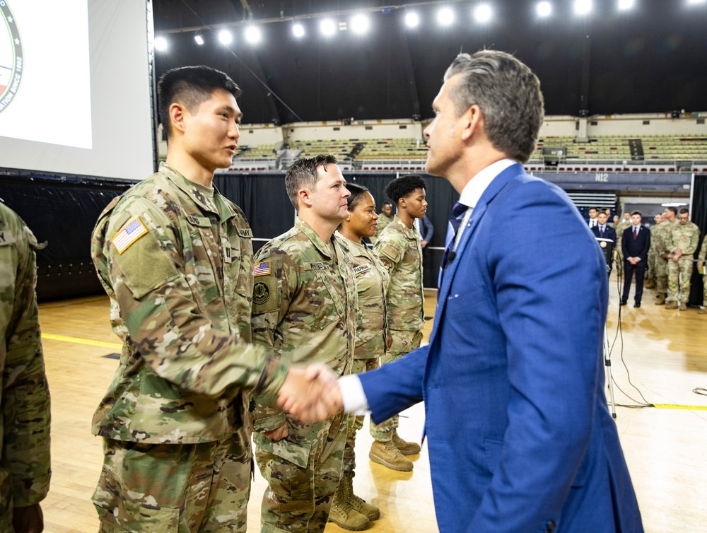 Defense Secretary Pete Hegseth Recognizes Soldiers and Airmen of the D.C. National Guard