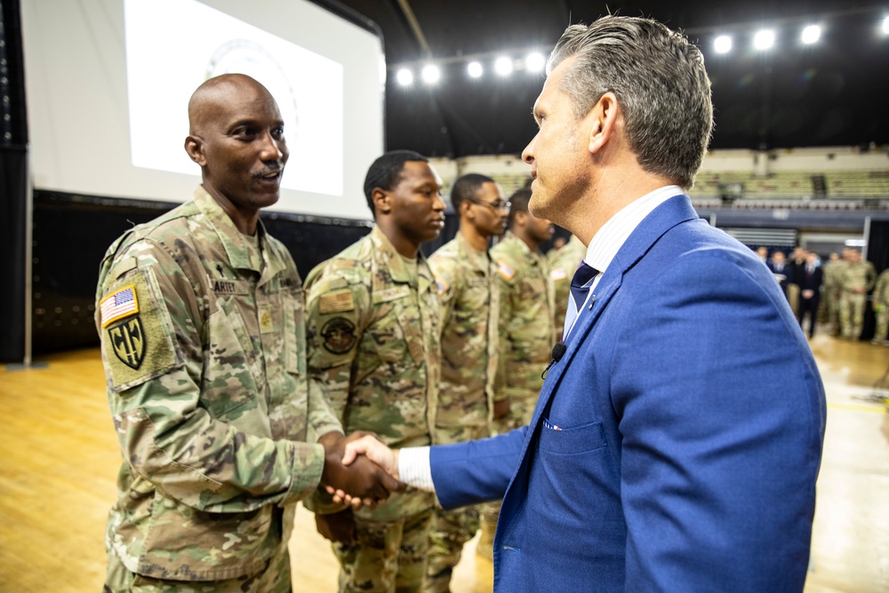 Defense Secretary Pete Hegseth Recognizes Soldiers and Airmen of the D.C. National Guard