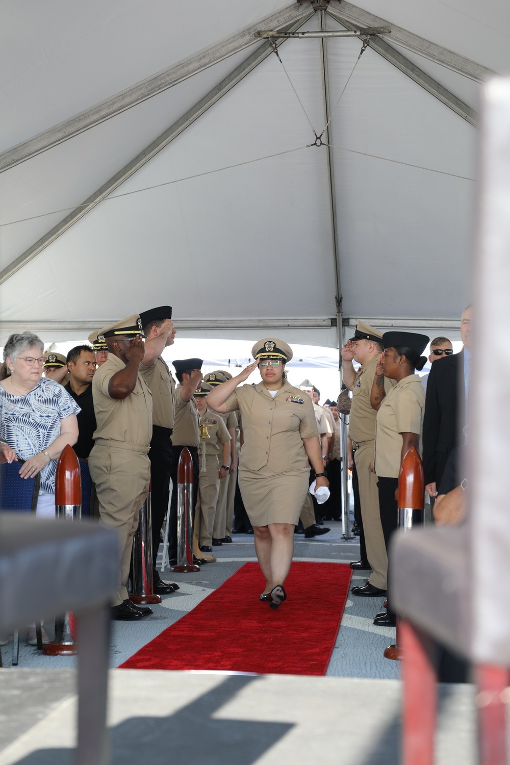 USS ROSS Holds Change of Command Ceremony