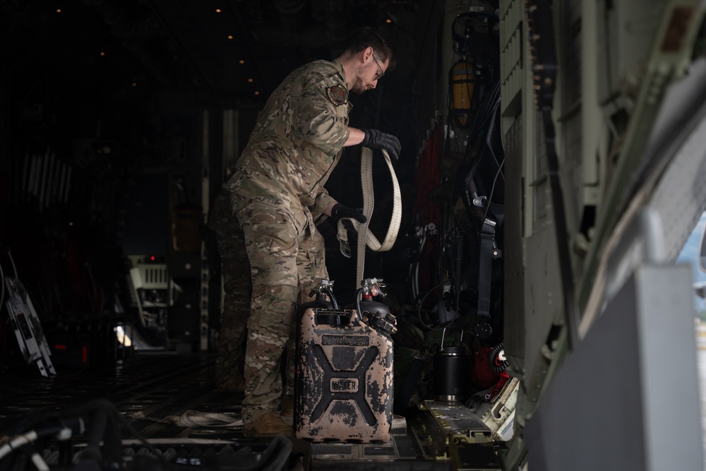 27th SOW, VMFA 533 conduct FARP operations during ARCTIC EDGE 2025