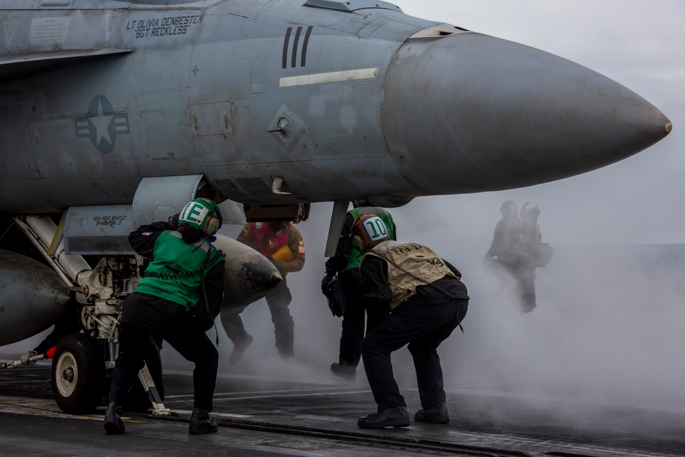 Abraham Lincoln participates in exercise Northern Edge 2025