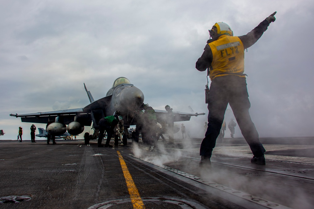 Abraham Lincoln participates in exercise Northern Edge 2025