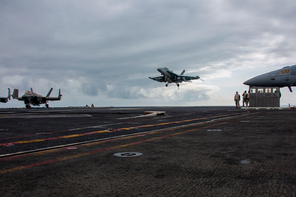 Abraham Lincoln participates in exercise Northern Edge 2025