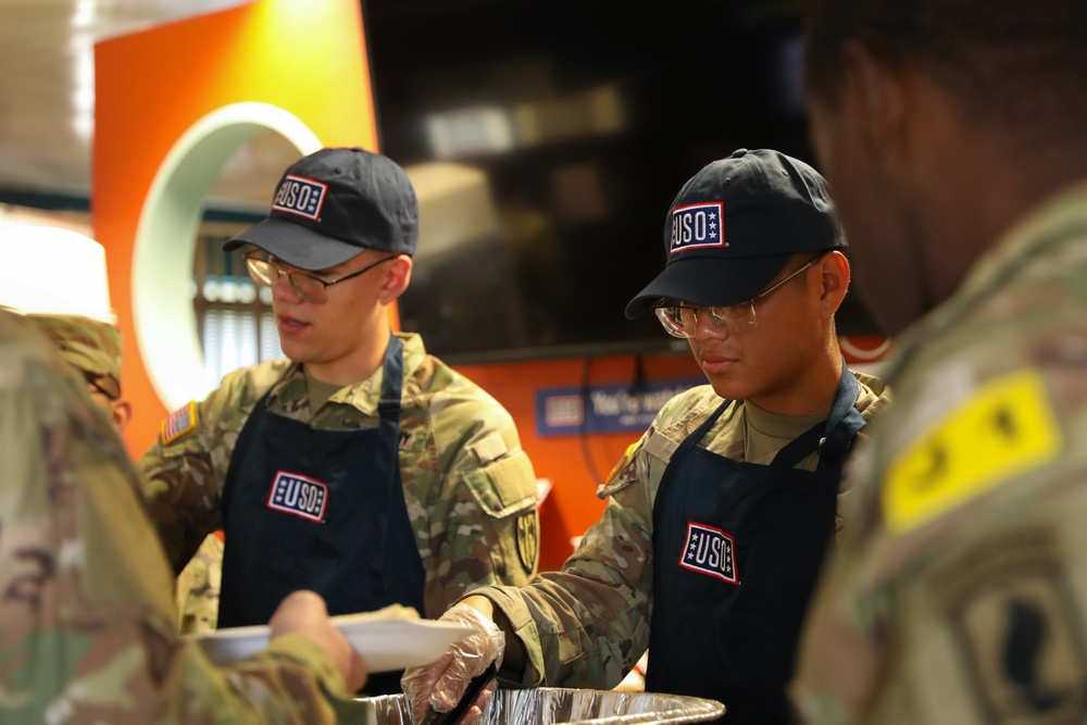 USAREUR-AF Best Squad Competition: USO Lunch