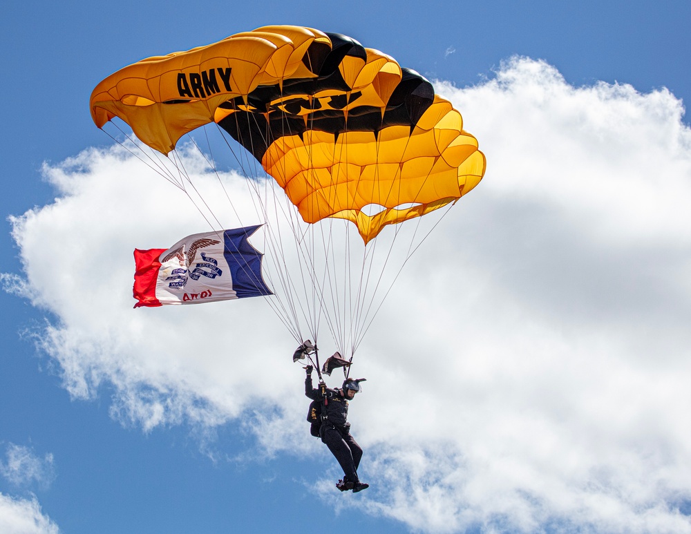 US Army Parachute Team at The Quad City Airshow
