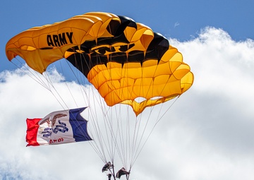 US Army Parachute Team at The Quad City Airshow