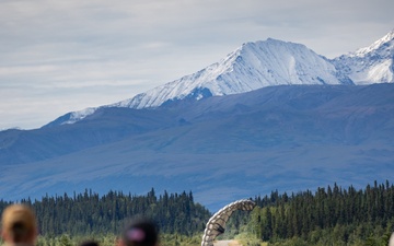 SOCNORTH International partners observe experimental resupply test during Arctic Edge 25