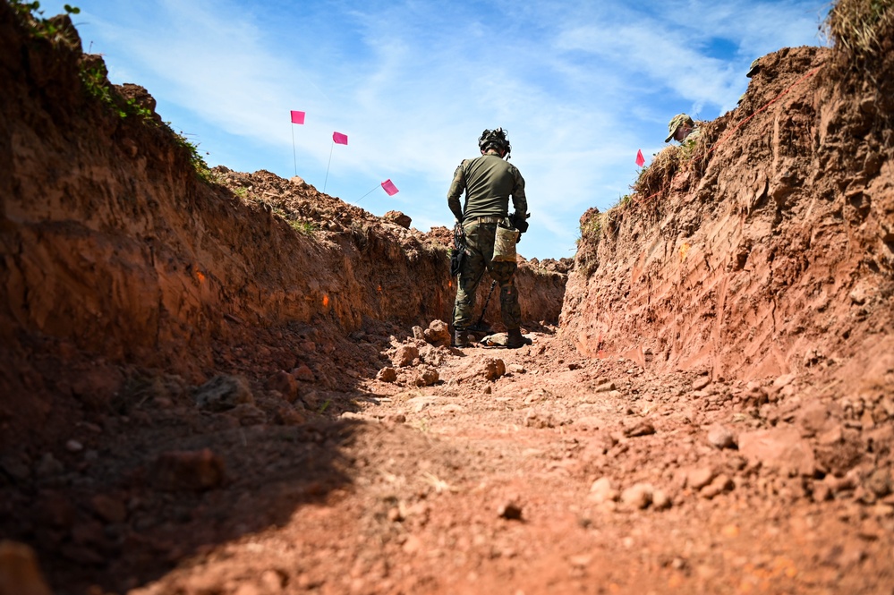 EOD teams tackle trench clearing scenario at IED Rodeo