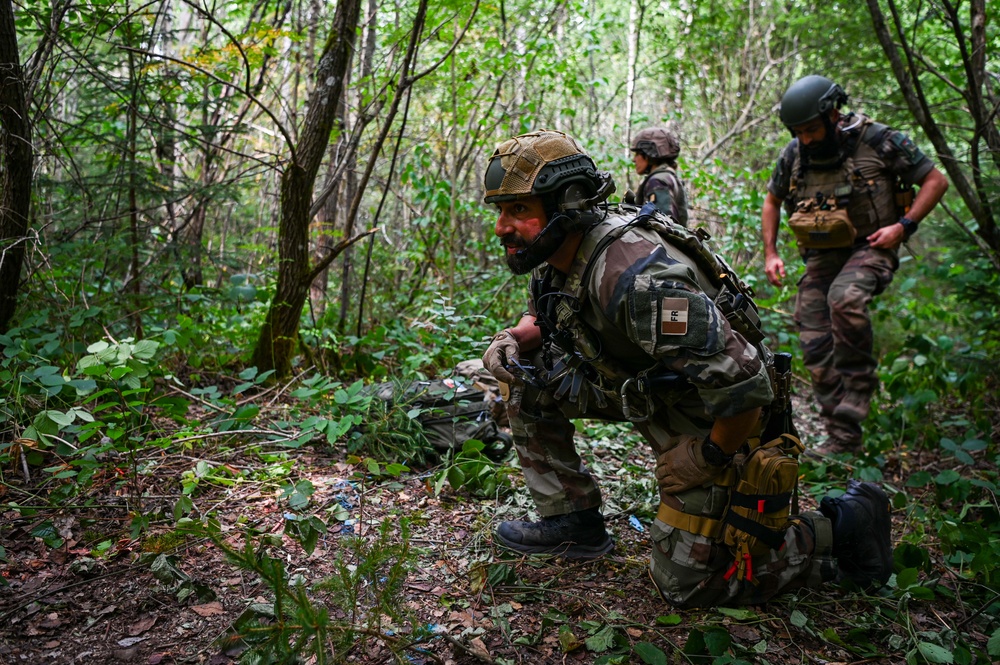 French EOD Team Clears Hidden Ammo Cache During IED Rodeo