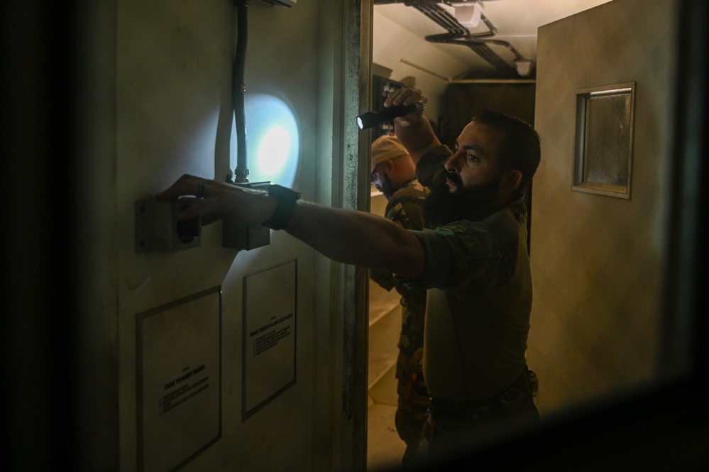 French EOD team clears a simulated “kill house” bunker during IED Rodeo