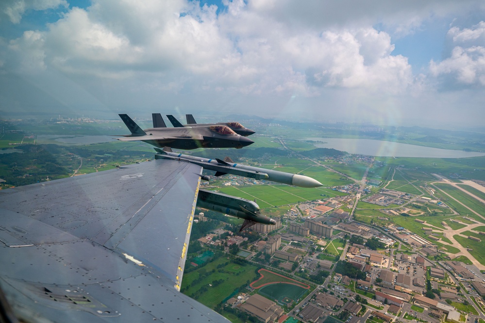 Wolf Pack integrates with follow-on forces for UFS25