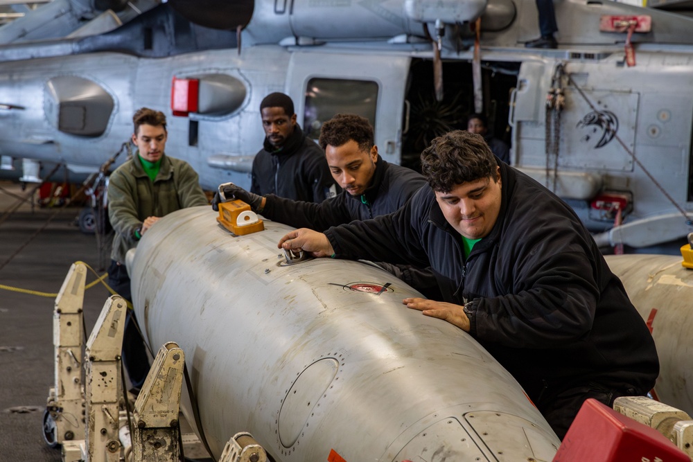 Abraham Lincoln participates in exercise Northern Edge 2025